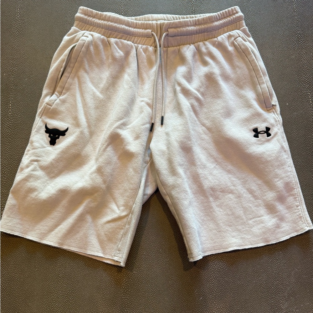 Under Armour Men's Light Gray Athletic Shorts